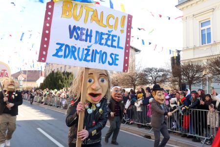 PUSTNI KARNEVAL PUSTOLETJE 49 FOTO LJUBO VUKELIČ